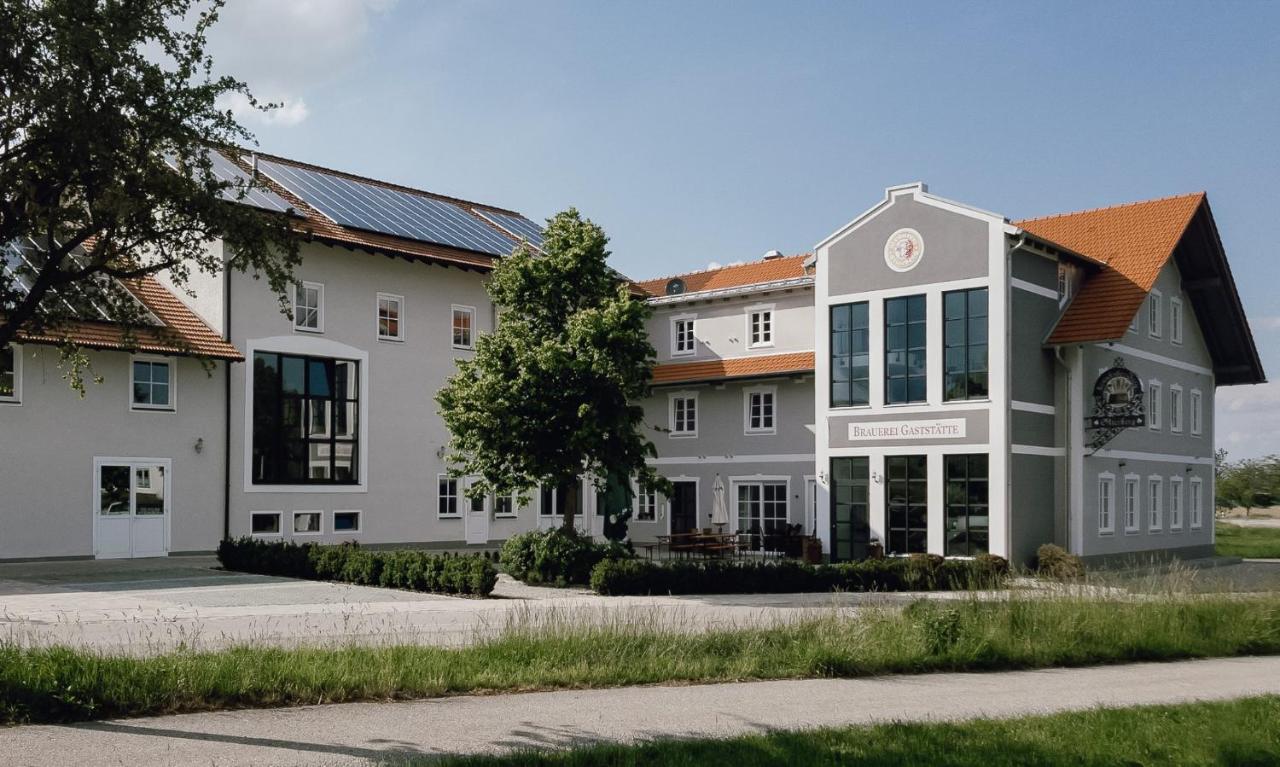 Готель Brauerei Gaststaette Stierberg Obertaufkirchen Екстер'єр фото